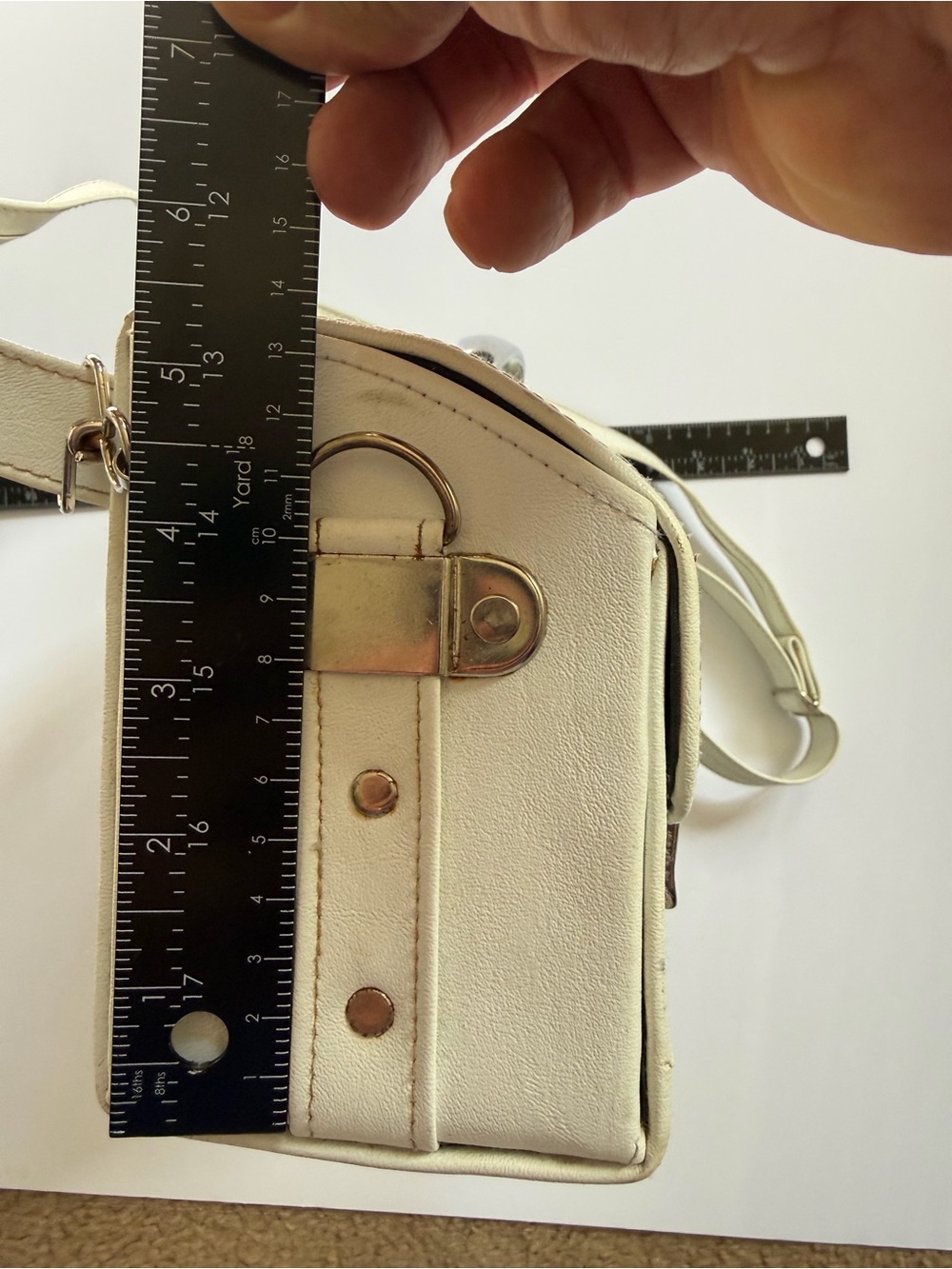 Barghazh Vinyl Train Case Handbag - Picture 5 of 8